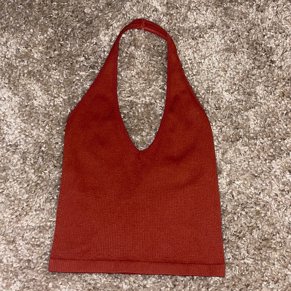 This halter top is so comfy and cute. It’s also very flattering and soft